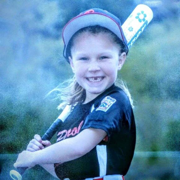 Meet your Posher, Cynthia - Picture 1 of 1